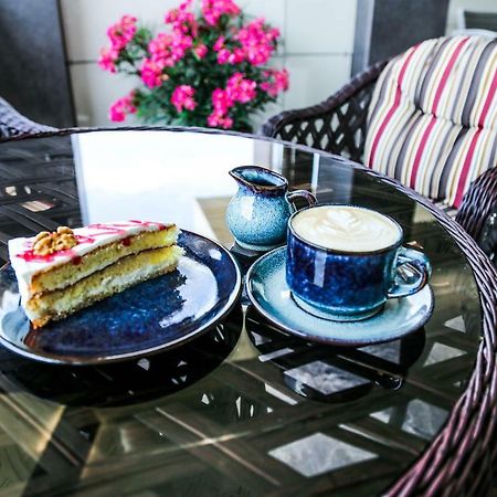 Grand Hotel ガグラ エクステリア 写真